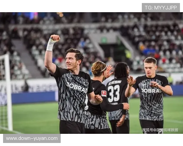 弗赖堡1-0圣保利，霍勒进球后指天悼念恩师