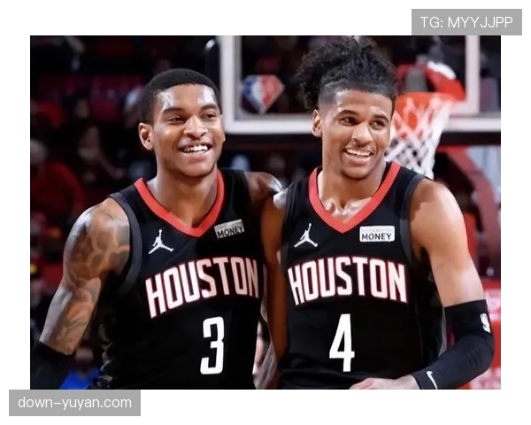 从球场到社区：NBA与科技公司联合发起的“编码训练营”如何扩展其青少年项目